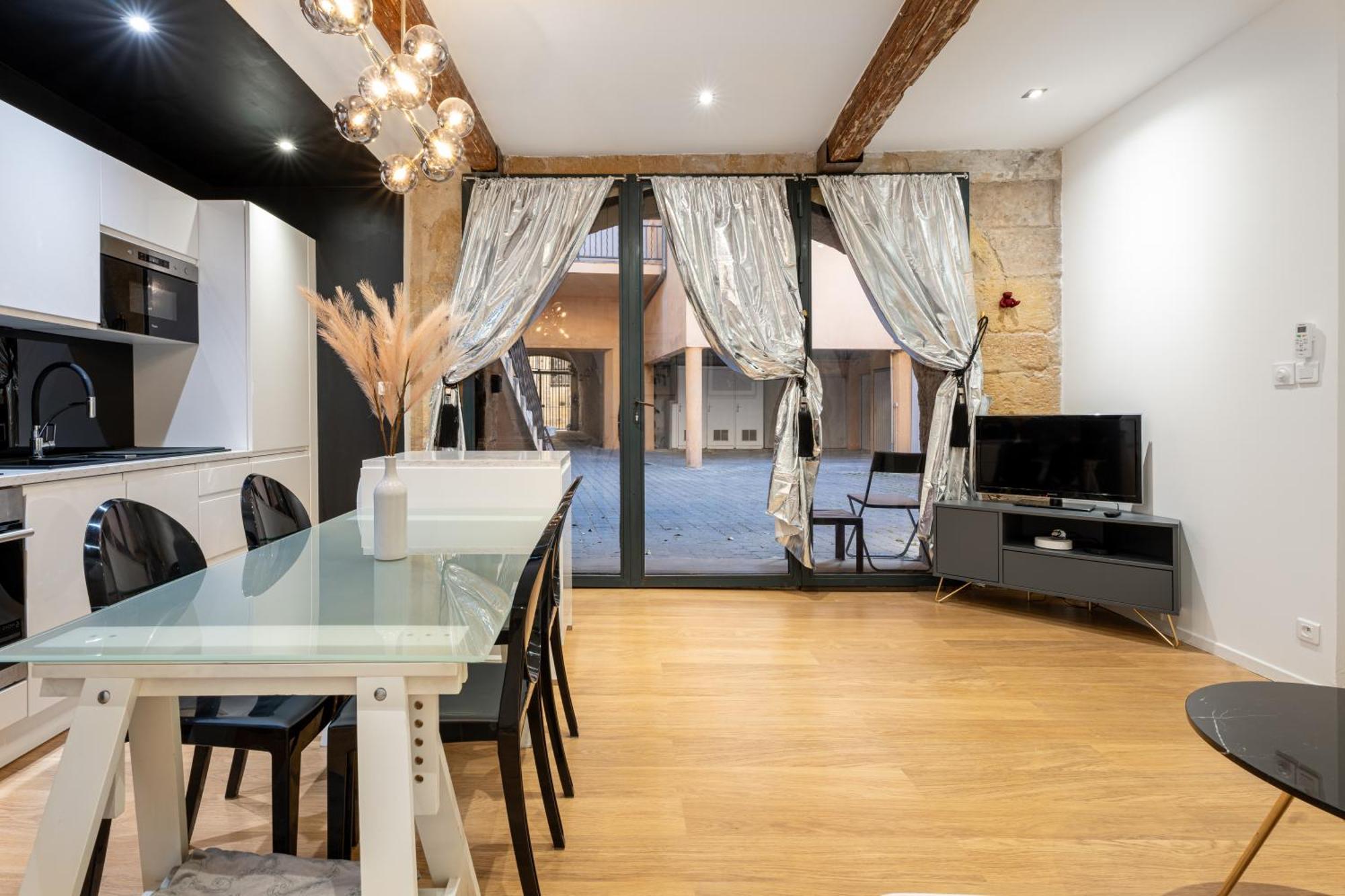 Le Yona Mirabeau - Appartement T3 Atypique Situe Dans Le Centre Ville Historique - Proche Rotonde Αιξ-αν-Προβάνς Εξωτερικό φωτογραφία